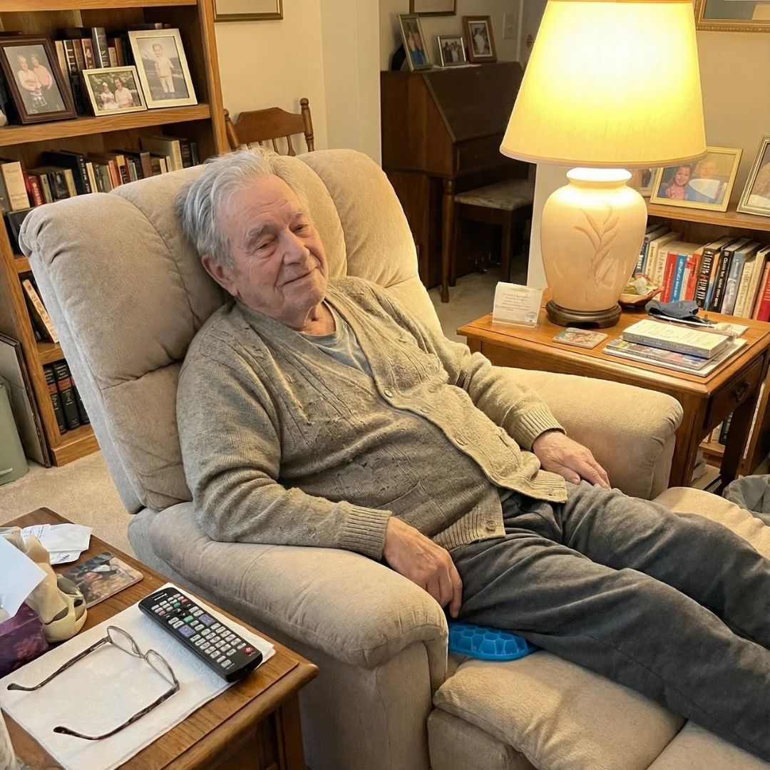 Elderly man relaxed in recliner with CellGel+ cushion